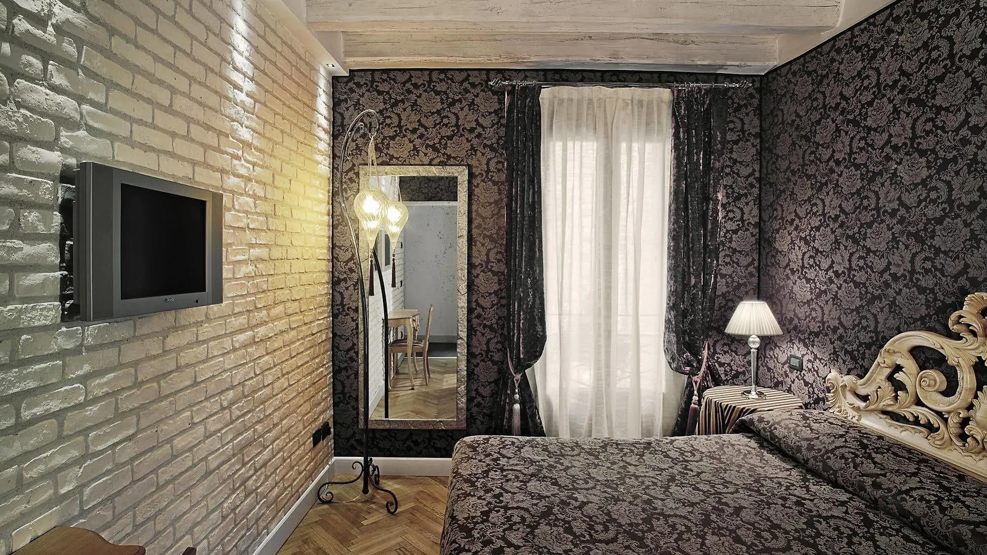 B&B Bloom Settimo Cielo Venice Bed & Breakfast