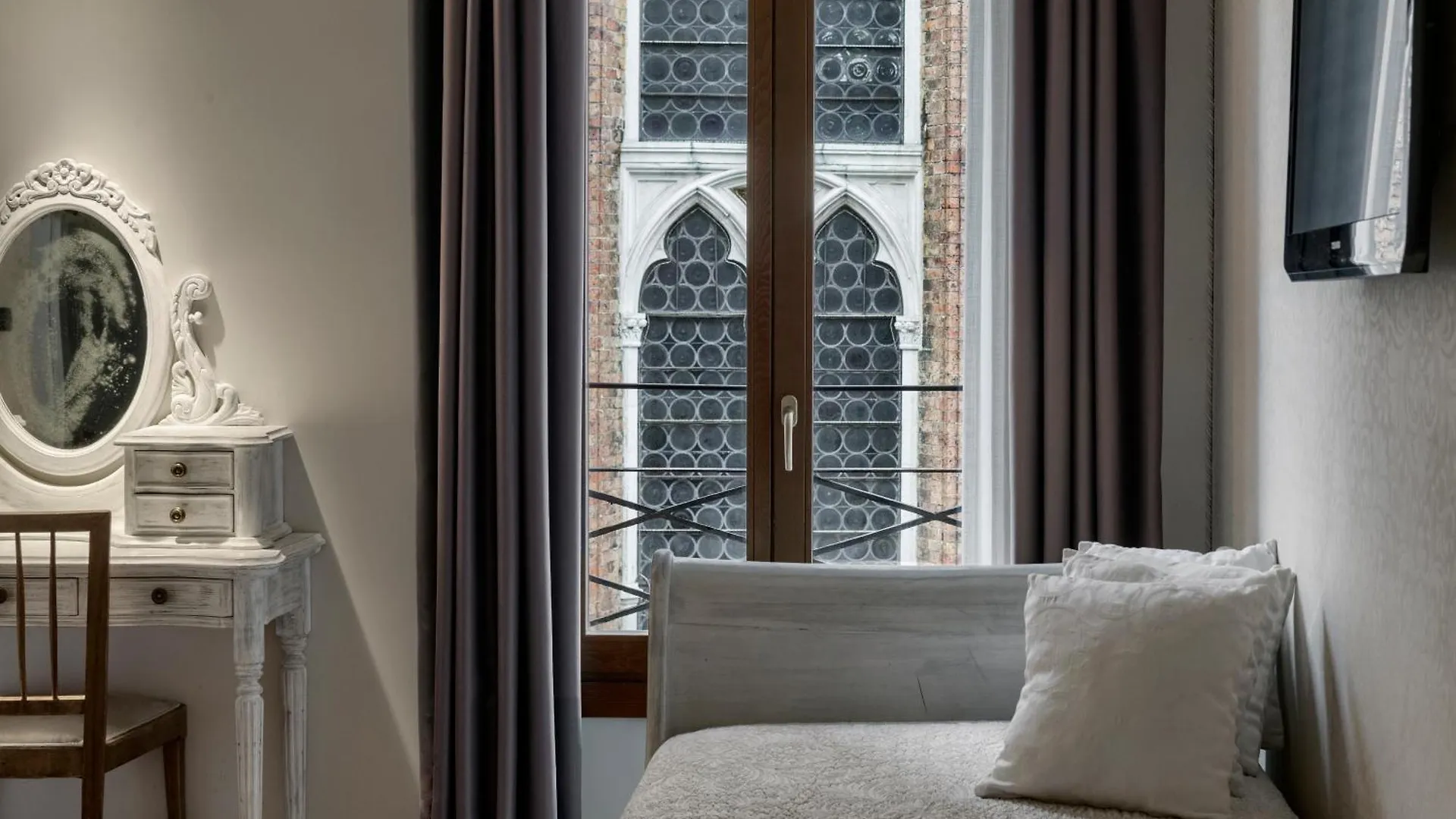 B&B Bloom Settimo Cielo Venice 3*,  Italy