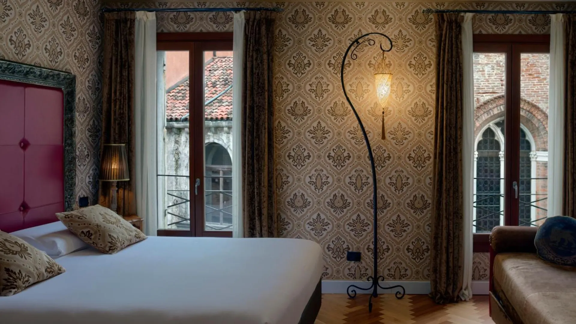 B&B Bloom Settimo Cielo Venice Italy